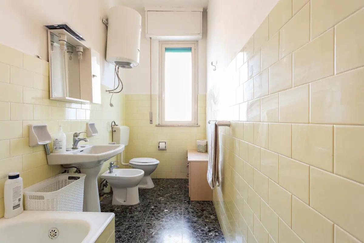 Top Floor Apartment Near Historic Fortino CTA Exterior photo