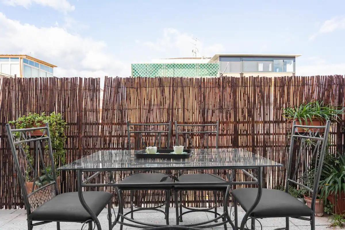 Top Floor Apartment Near Historic Fortino CTA Exterior photo