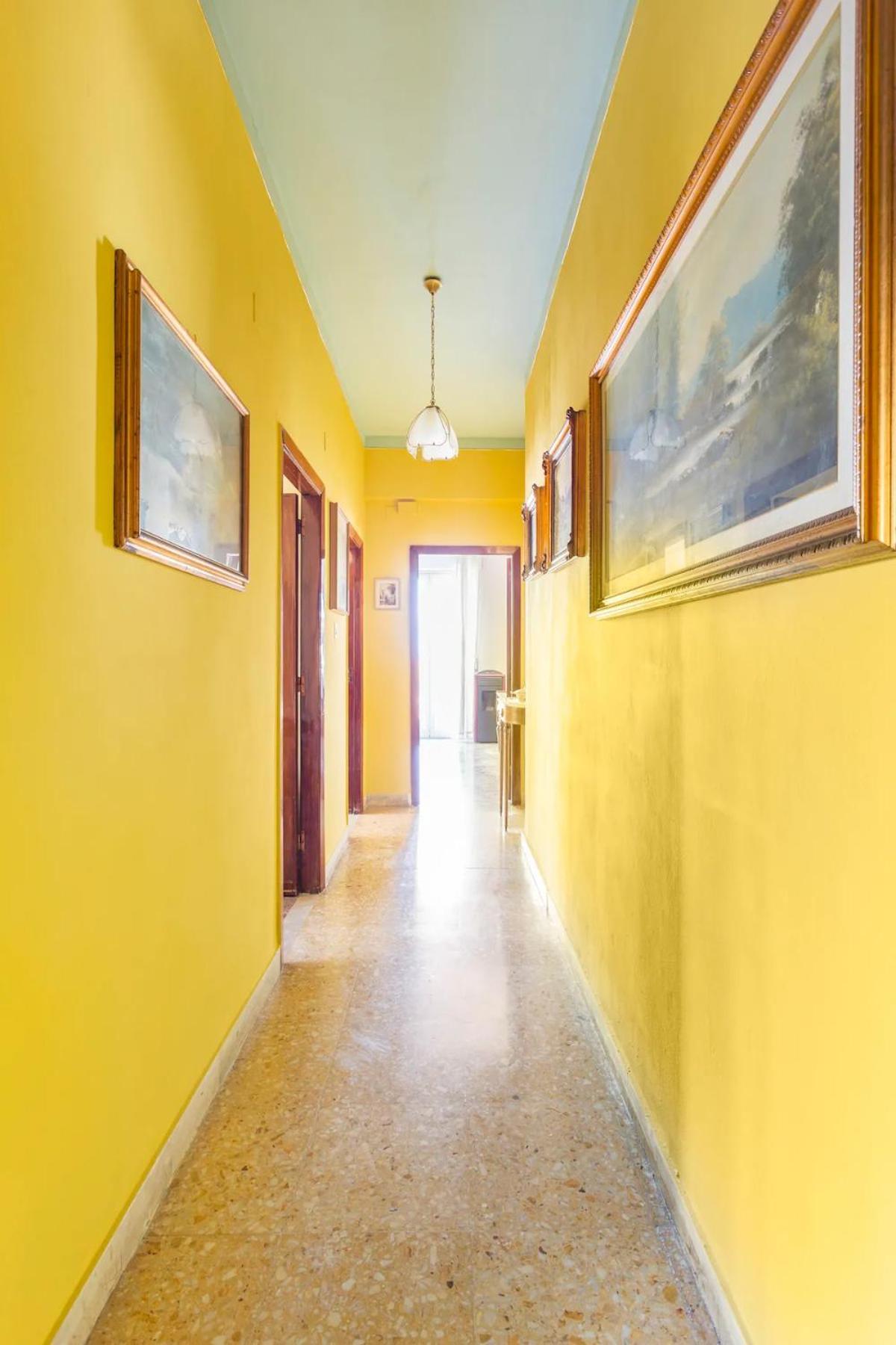 Top Floor Apartment Near Historic Fortino CTA Exterior photo